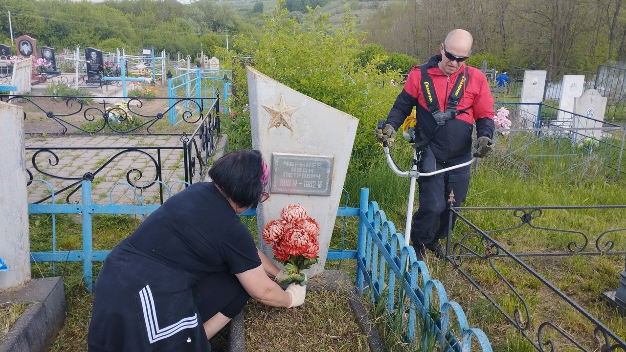 Благоустройство Графовской  территории продолжается......