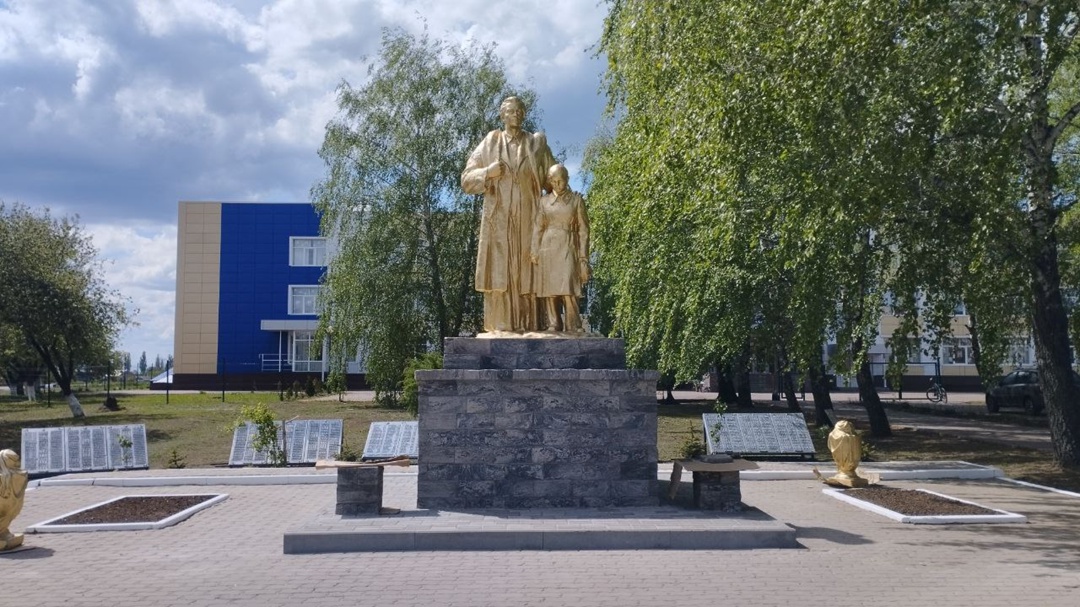Большая реконструкция памятника в с.Графовка.